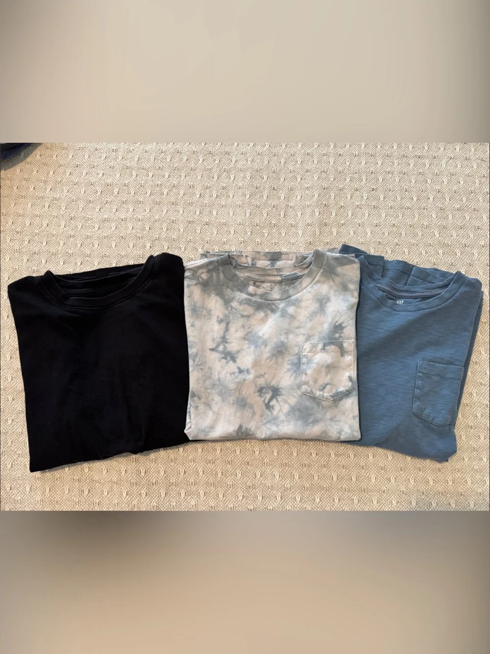 GAP Kids 3-Pack Tee Set in Black, Light Blue Tie-Dye & Slate Blue